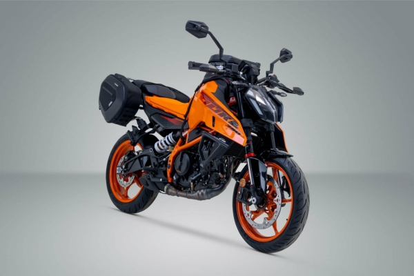 Set genti laterale PRO Blaze H negru . KTM 390 Duke (23-)., 5
