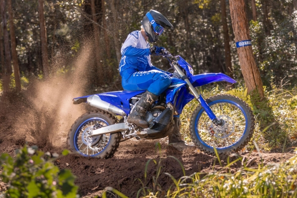 Yamaha WR450F, 11