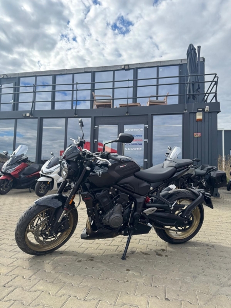 Triumph Trident 800 demo, 6