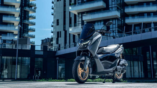 Yamaha NMAX 155 Techmax, 13