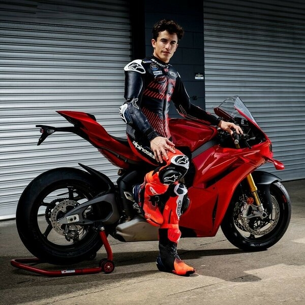 Cizme moto race ALPINESTARS SUPERTECH R VENTED MM93 REPLICA 43 Rosu fluo/Albastru/Negru, 3