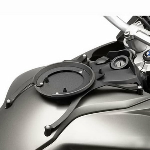 Flansa metalica Givi pentru fixare geanta rezervor BF15