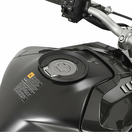 Flansa metalica Givi pentru fixare geanta rezervor BF27