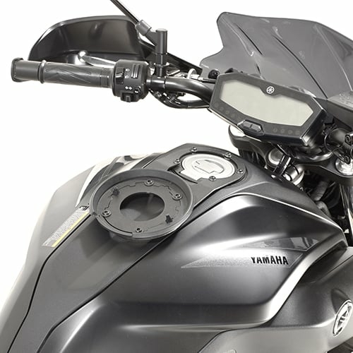 Flansa metalica Givi pentru fixare geanta rezervor BF36