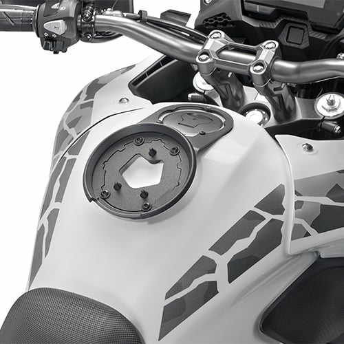 Flansa metalica Givi pentru fixare geanta rezervor BF44
