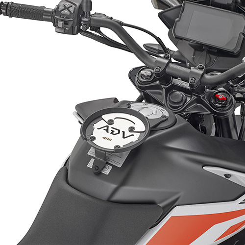 Flansa metalica Givi pentru fixare geanta rezervor BF51