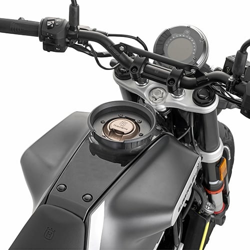 Flansa metalica Givi pentru fixare geanta rezervor BF57
