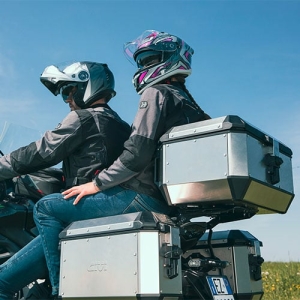 Top Case Givi Trekker Alaska Aluminiu 56, 4