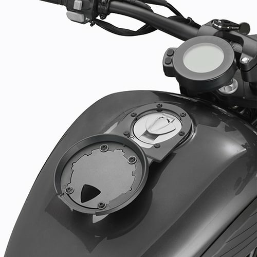 Flansa metalica Givi pentru fixare geanta rezervor BF83
