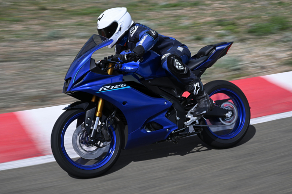 Yamaha R125, 15