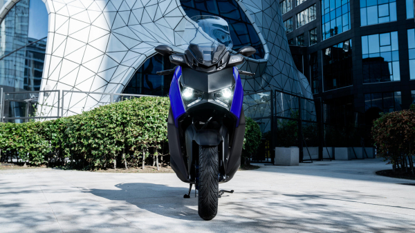 Yamaha XMAX 125, 8