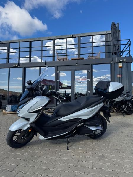 Honda Forza 350 cu Smart Topcase MY22, 8
