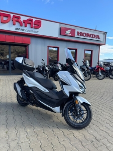 Honda Forza 350 cu Smart Topcase MY22, 5