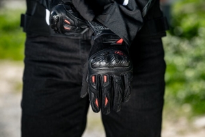 Manusi barbati Roadster vara piele/textil Ixon model Rise Air 2 MS culoare: negru/rosu - degete tactile - Negru/rosu , L (9/10)