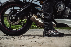 Ghete moto Roadster barbati All Season Ixon model Bull 2 WP ULTRA MS culoare: negru/antracit/rosu (100% waterproof) - Negru/antracit/rosu , 39