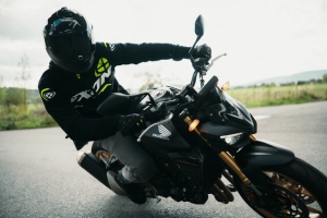 Geaca (hanorac tip hoodie) motociclete barbati Urban Ixon vara model Touchdown Ultra MS culoare: negru/alb/galben - Negru/alb/galben , XXL