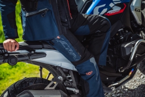 Pantaloni motociclete femei Touring/Adventure Ixon All season/vara model Odin LS culoare: navy (albastru)/negru/rosu - Navy (albastru)/negru/rosu , 3XL