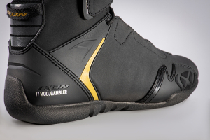 Ghete moto Roadster femei All Season Ixon model Gambler WP LS culoare: negru/gold (auriu) (100% waterproof) - Negru/gold (auriu) , 36