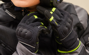 Manusi femei Urban vara Seventy model SD-C56 negru/galben fluor - degete tactile - Negru/galben fluor , L (9 cm)