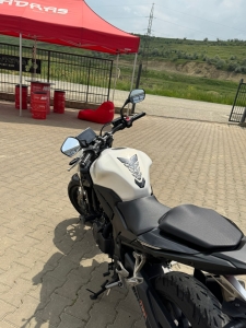 Honda Hornet 500 rulat, 8