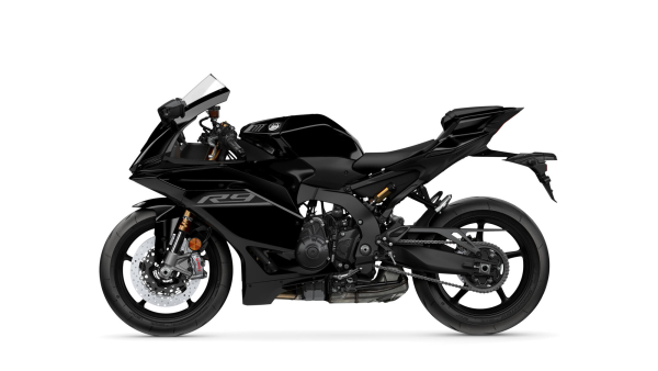 Yamaha R9, 3