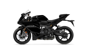 Yamaha R9, 3