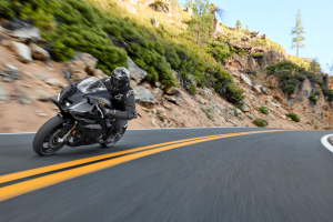 Yamaha R9, 13