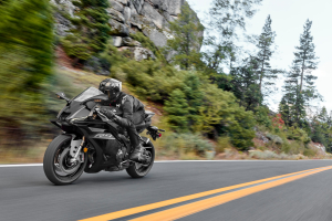 Yamaha R9, 15