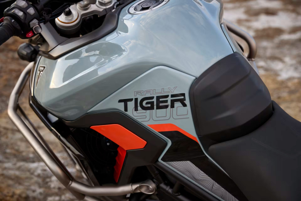 Triumph Tiger 900 Desert Edition, 13