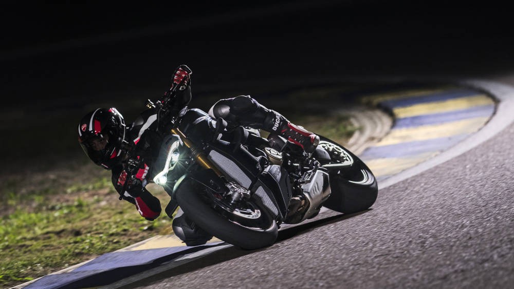 Ducati Streetfighter V4 & V4S