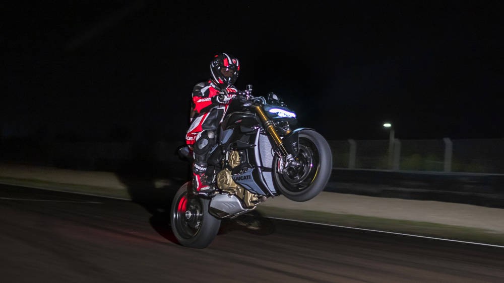 Ducati Streetfighter V4 & V4S