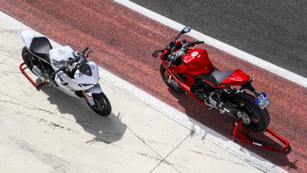 Ducati Supersport 950S