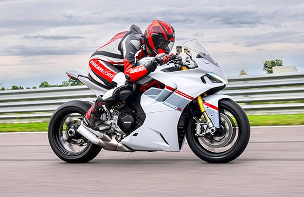 Ducati Supersport 950S